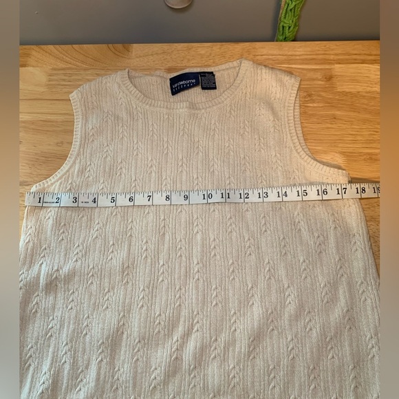 Vintage Beige Cableknit Detail Sweater Vest Size Large - Picture 8 of 9